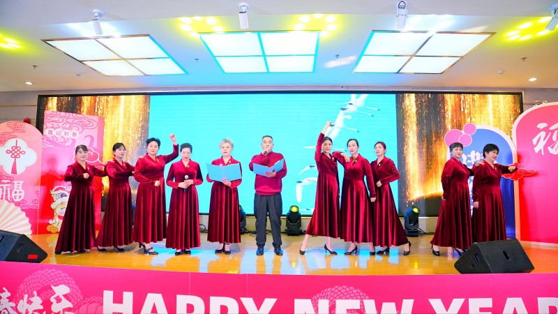 退休职工演唱《我爱你中国》